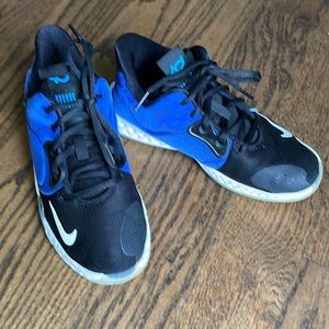 Nike Kids Grade School KD Trey 5 VII Basketball Shoes